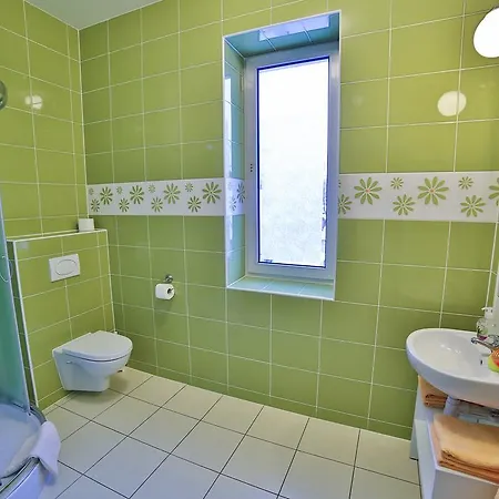 Pensión Parkowy Dworek 3*